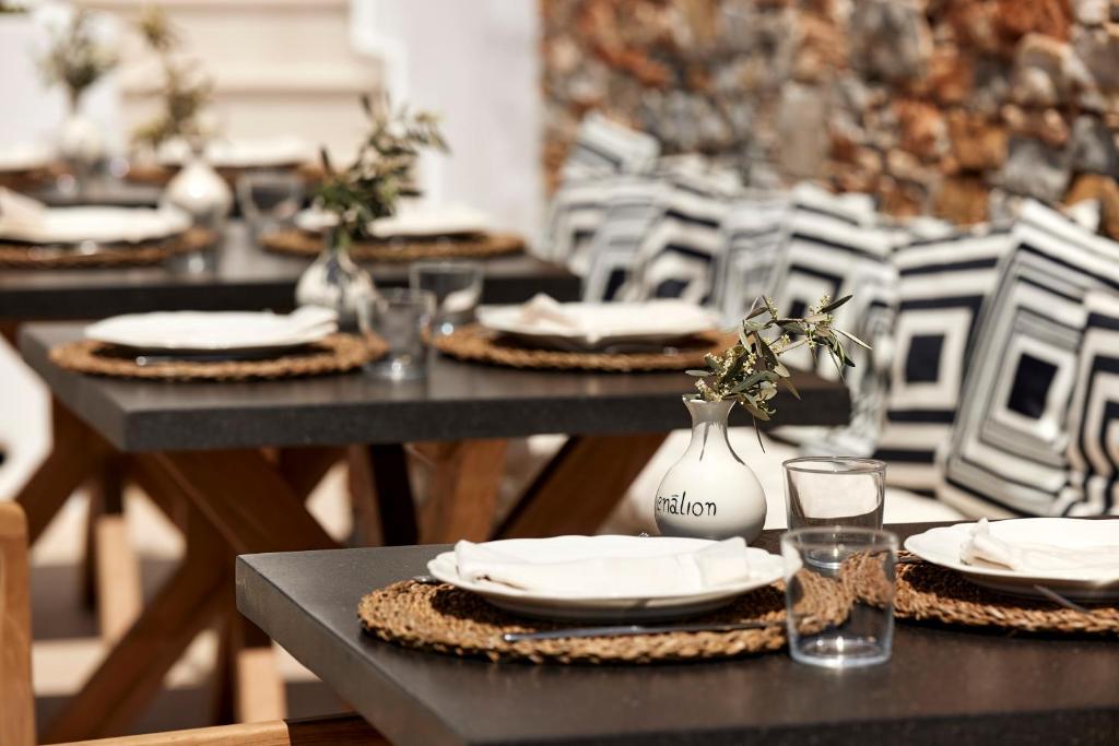 ENALION SUITES SIFNOS

