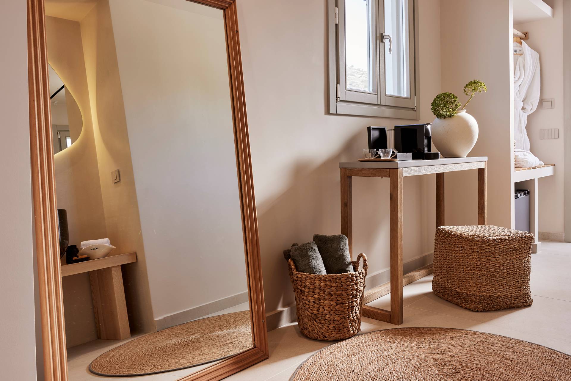 ENALION SUITES SIFNOS
