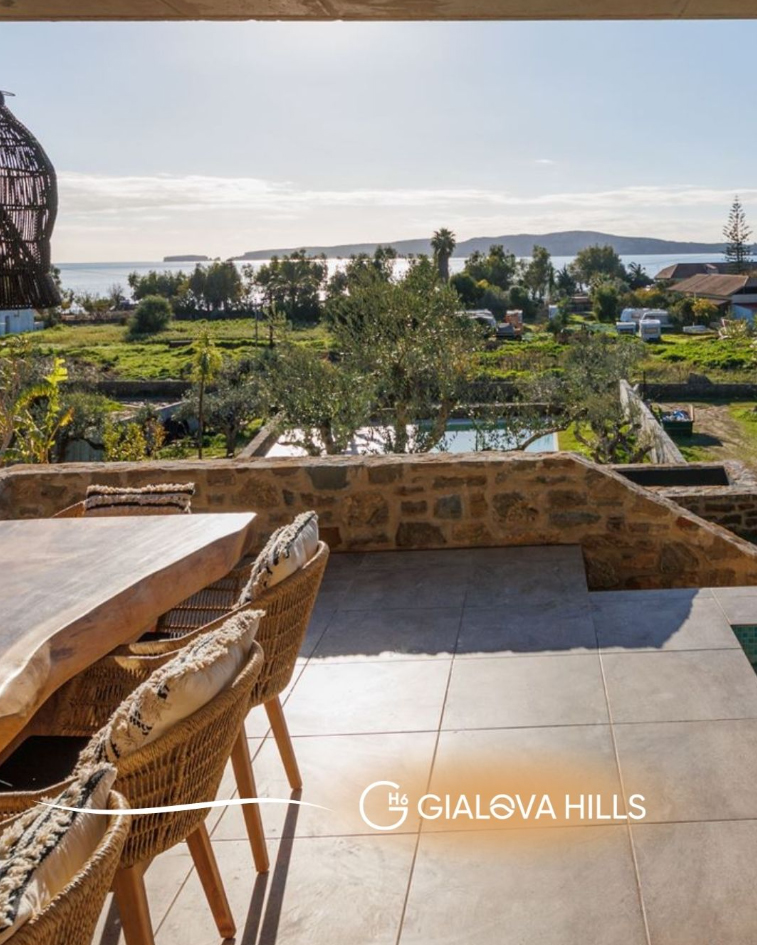 GIALOVA HILLS - MESSINIA
