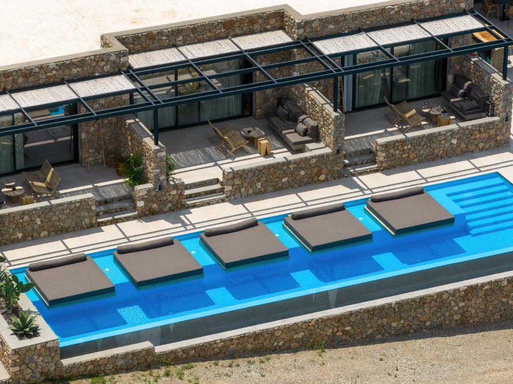 LE GRAND BLUE RESORΤ
