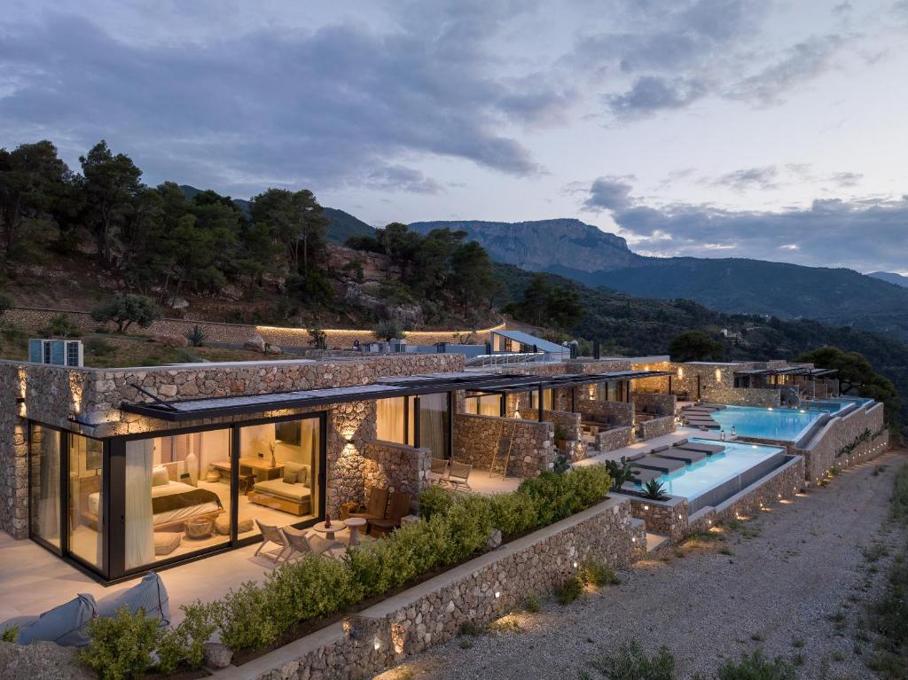 LE GRAND BLUE RESORΤ
