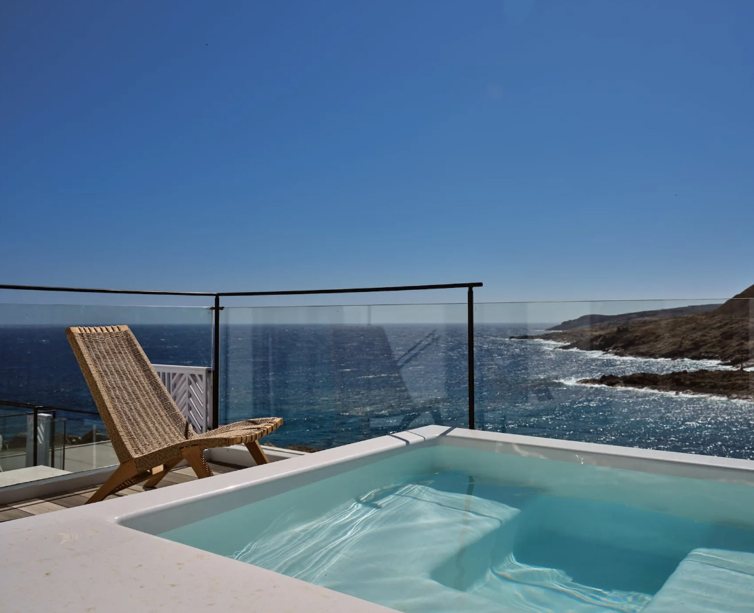 SEMELI COAST CURIO HOTEL by HILTON MYKONOS
