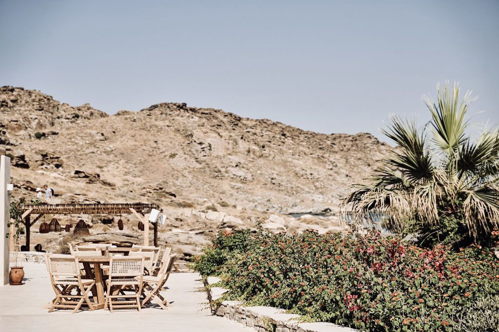 MONASTIRI BEACH BAR PAROS
