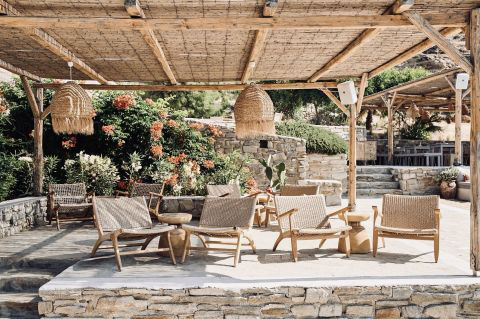 MONASTIRI BEACH BAR PAROS
