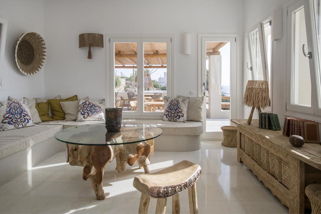MYTHIC-HOTEL-PAROS
