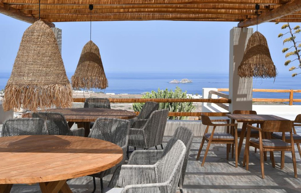 MYTHIC-HOTEL-PAROS
