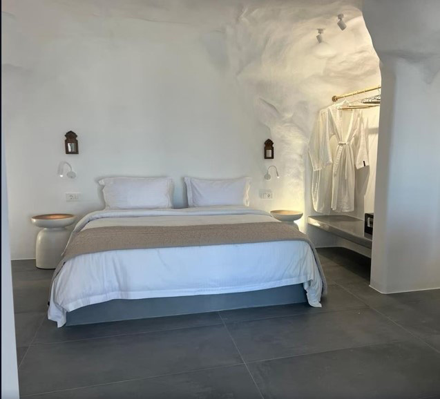NUMA SANTORINI
