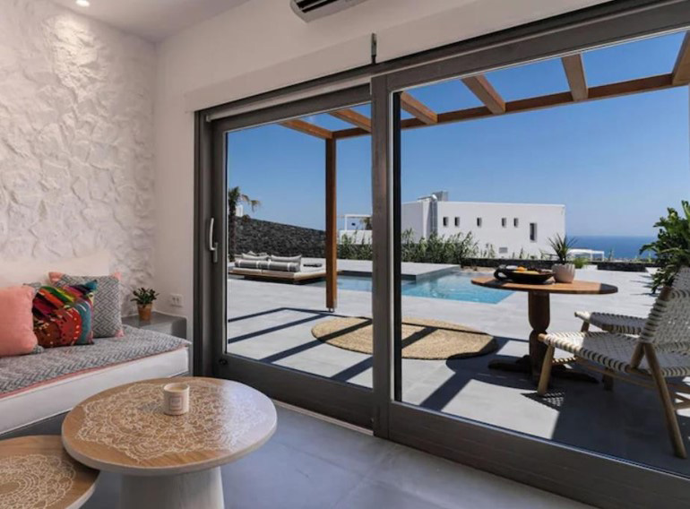 NUMA SANTORINI
