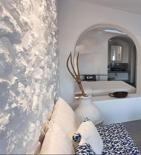 NUMA SANTORINI
