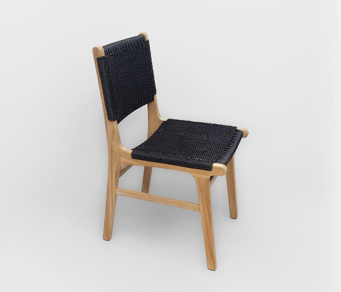 21.7339.0208: Καρέκλα ξύλο teak με twisted wicker χρώμα μαύρο, πλάτη πλέξη Αμφίπλευρη - Διπλής Όψης (ύψος καθίσματος 47εκ.).