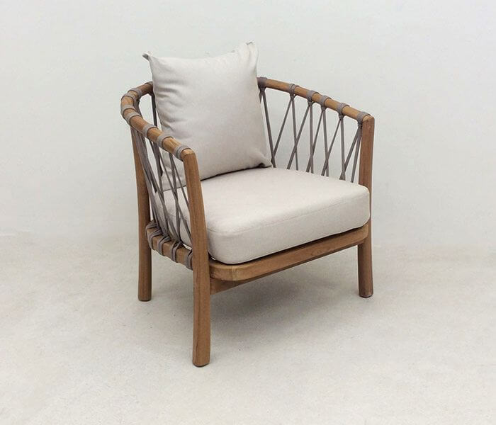 21.7339.0232: Πολυθρόνα ξύλο teak με rope. Μαξιλάρια καθίσματος και πλάτης (φερμουάρ), ύφασμα υδρόφοβο sunproof. Μόνο 1 τεμάχιο