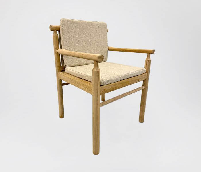 21.7339.0610: Πολυθρόνα Dining, ξύλο Teak με αποσπώμενο μαξιλάρι (φερμουάρ) καθίσματος πλάτης. Μαξιλάρι εσωτερικό Quick Dry Foam, ύφασμα Olefin υδρόφοβο sunproof (ύψος καθίσματος 47εκ., ύψος μπράτσου 66εκ.)