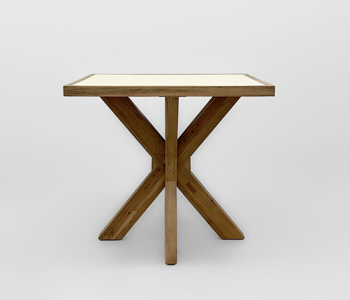 51.0000.0702: Τραπέζι in-out βάση ξύλο teak, καπάκι Fiber Cement light Lava finish σε τελάρο ξύλο ακακία