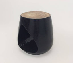 01.7339.0048black: side table ξύλο suar Μάυρο, καπάκι διάμετρος 35εκ.