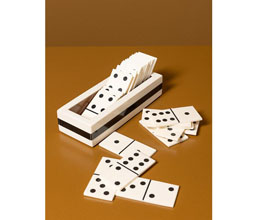 15.7075.0134: Επιτραπέζιο παιχνίδι domino, ρητίνη